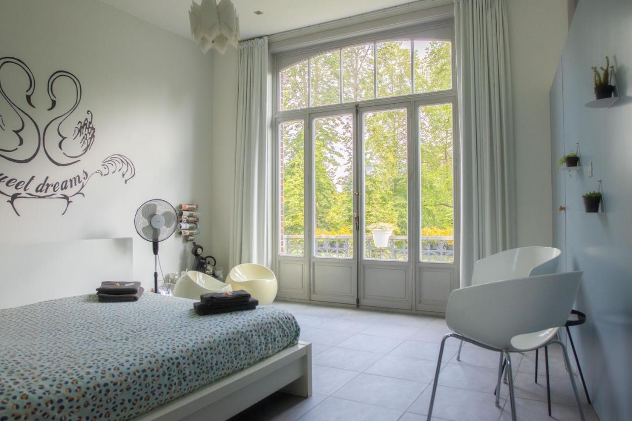 Plant Based B&B Central ブルージュ エクステリア 写真
